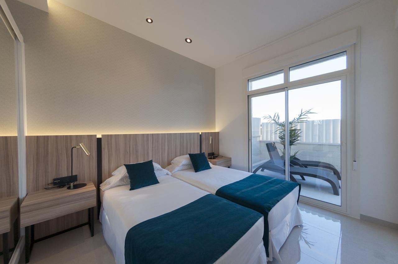 Apartamentos La Laguna I Luxury Apartments 瓜尔达马尔·德尔·塞古拉 外观 照片
