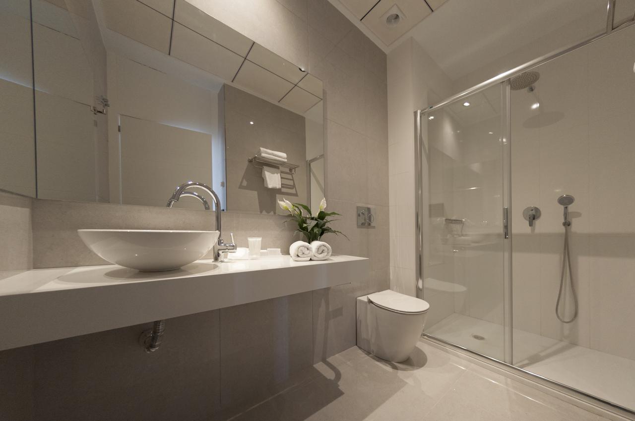 Apartamentos La Laguna I Luxury Apartments 瓜尔达马尔·德尔·塞古拉 外观 照片