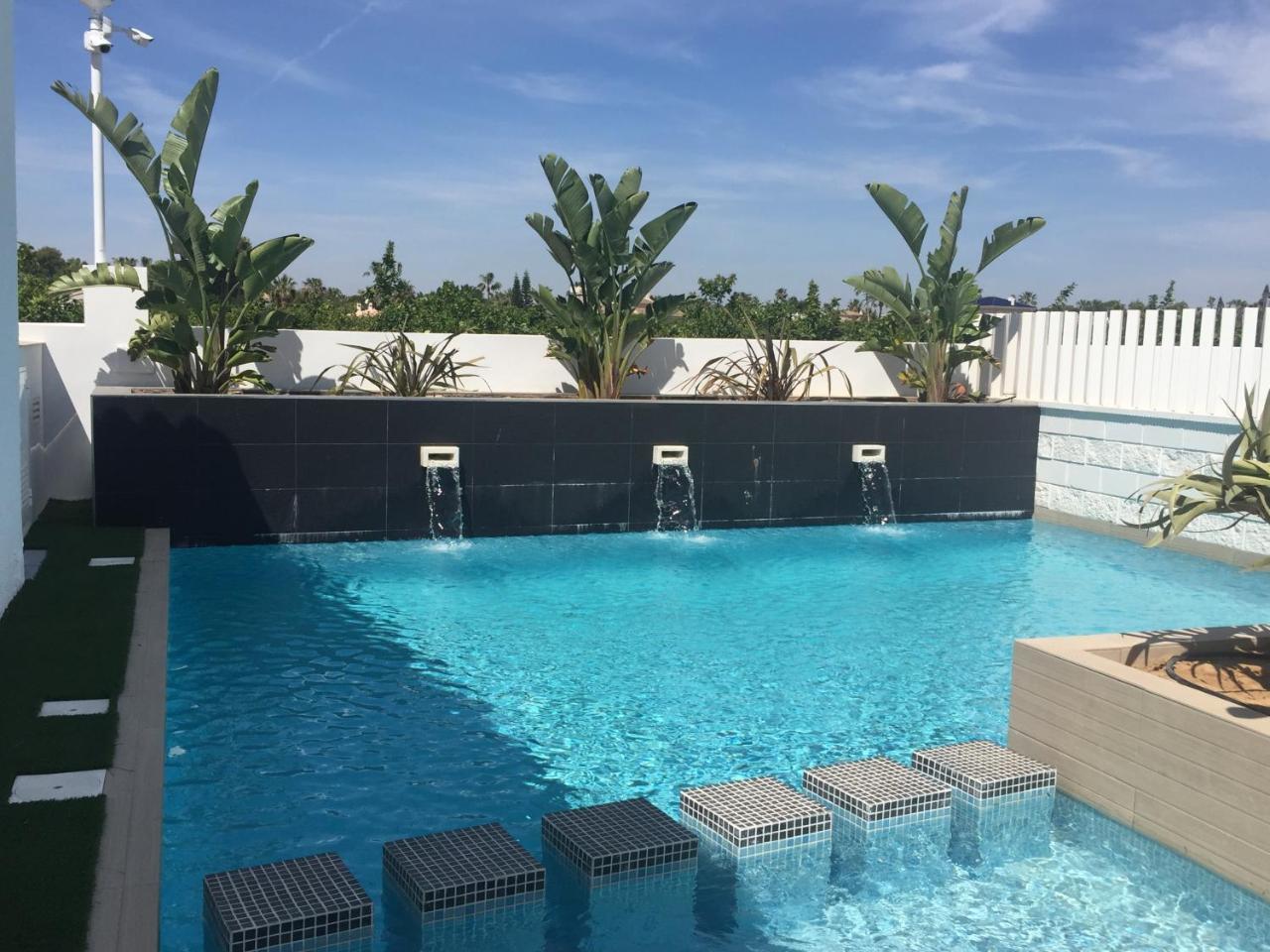 Apartamentos La Laguna I Luxury Apartments 瓜尔达马尔·德尔·塞古拉 外观 照片