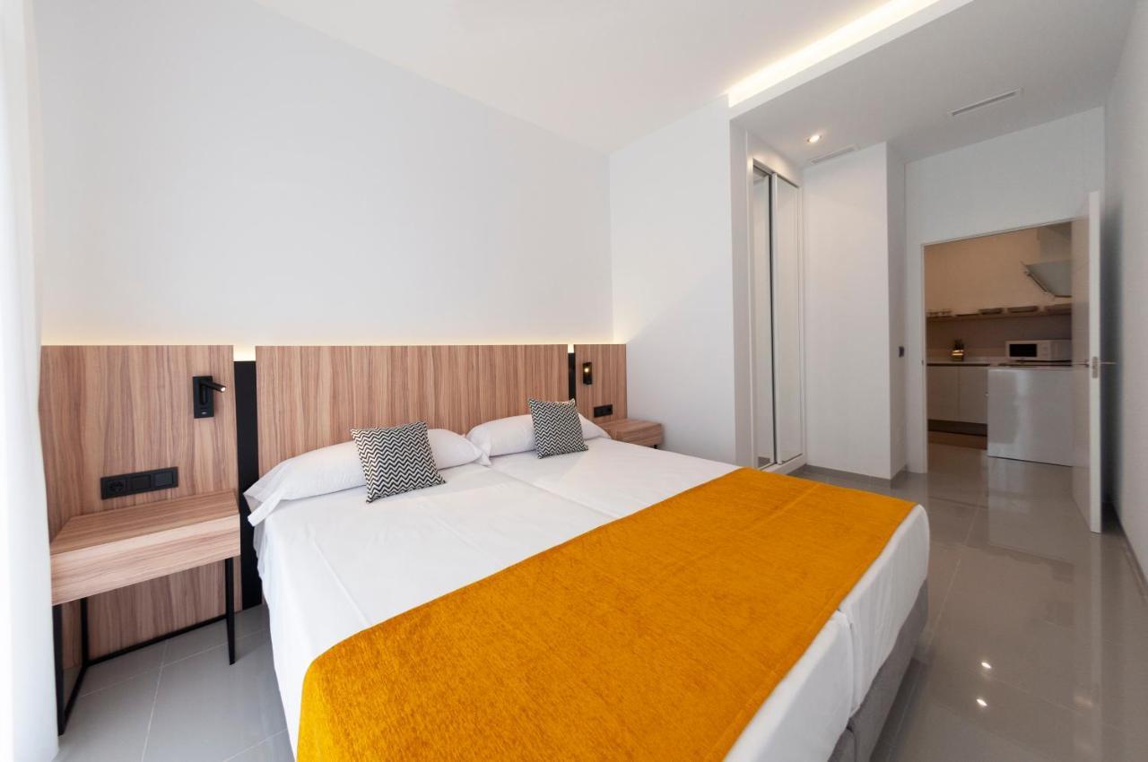Apartamentos La Laguna I Luxury Apartments 瓜尔达马尔·德尔·塞古拉 外观 照片